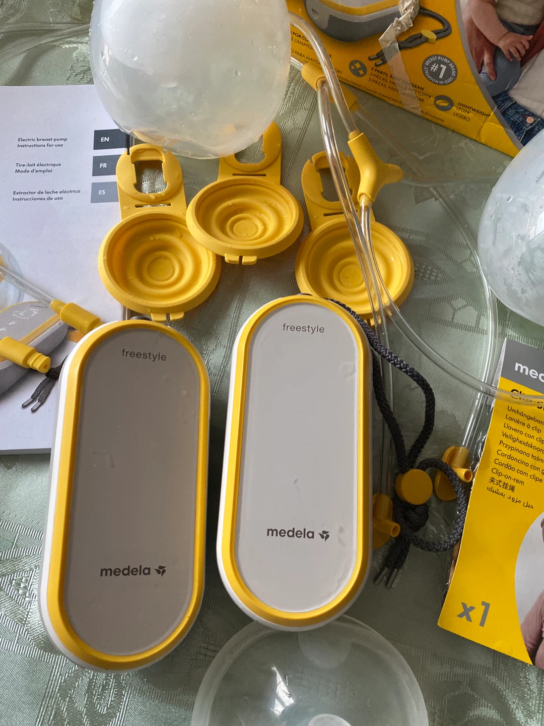 Medela Freestyle Double Electric Breast Pump - photo 2