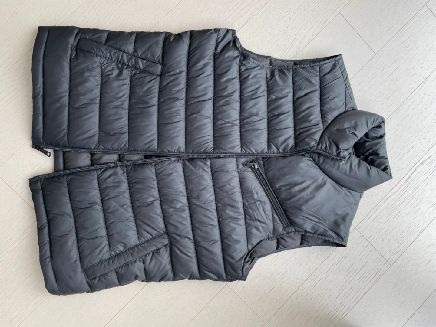 Cole Haan Puffer Vest - Black - Size S/P - photo 2
