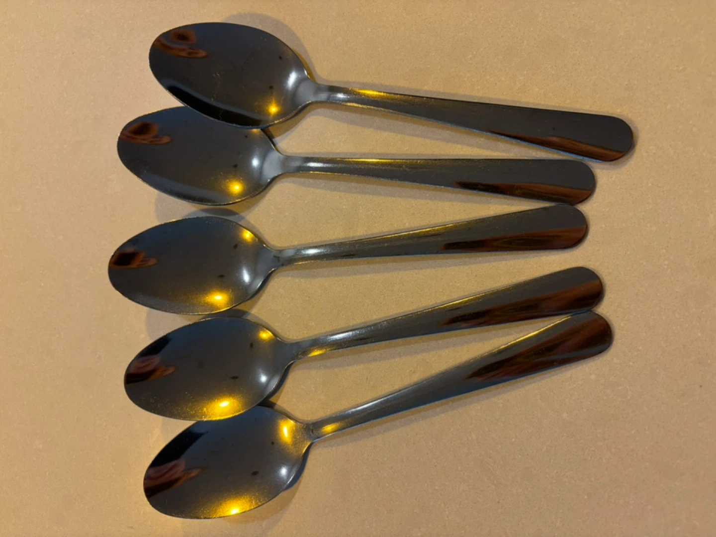 Stainless Steel Cutlery Set - 6 Knives, 5 Forks, 5 Spoons - photo 4