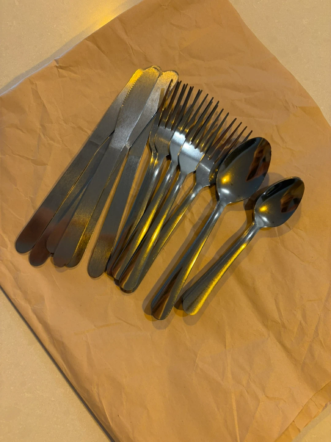 Stainless Steel Cutlery Set - 6 Knives, 5 Forks, 5 Spoons - photo 2