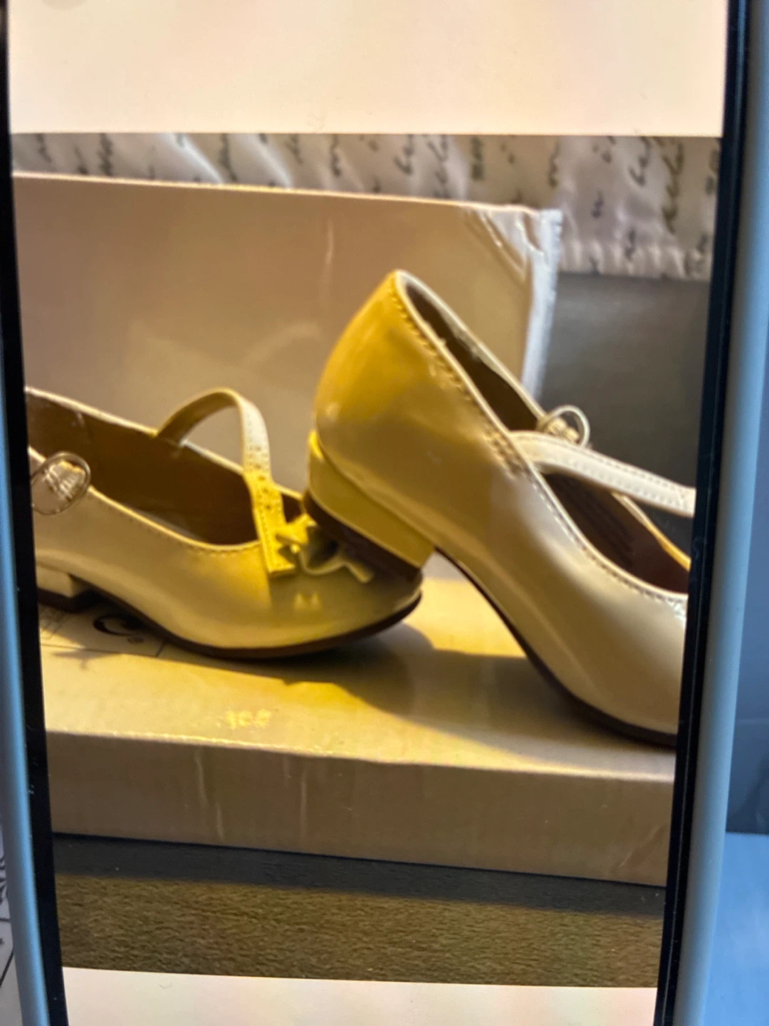 Cream Patent Bow Mary Jane Shoes - photo 3