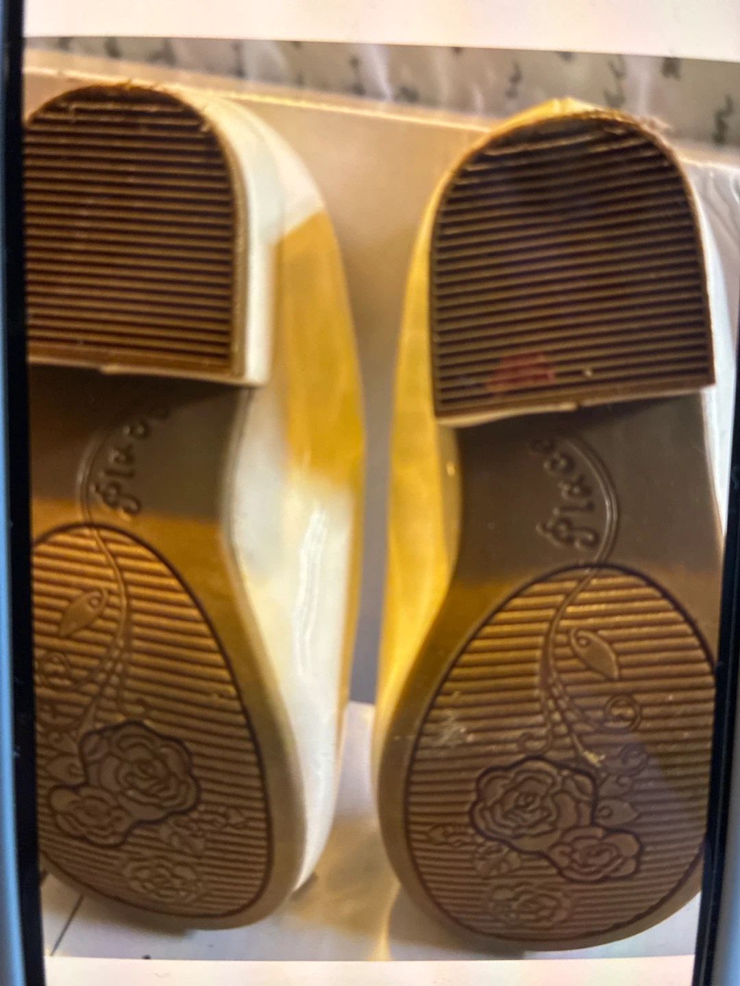 Cream Patent Bow Mary Jane Shoes - photo 5