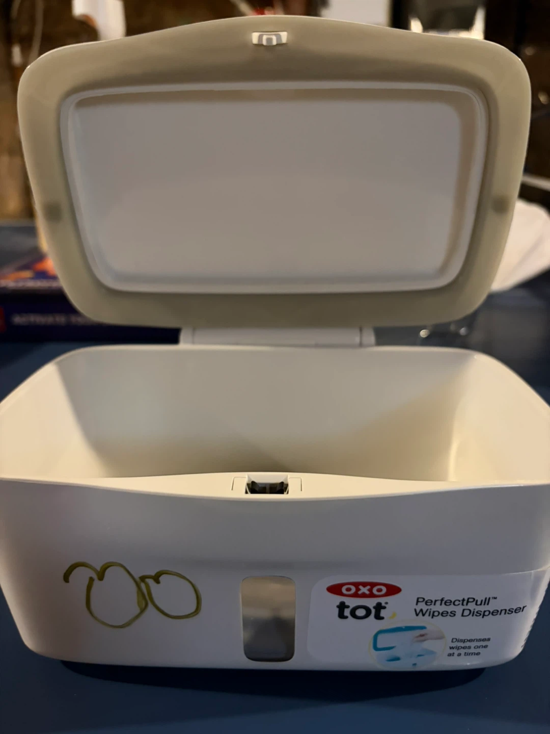 OXO tot PerfectPull Wipes Dispenser - photo 2