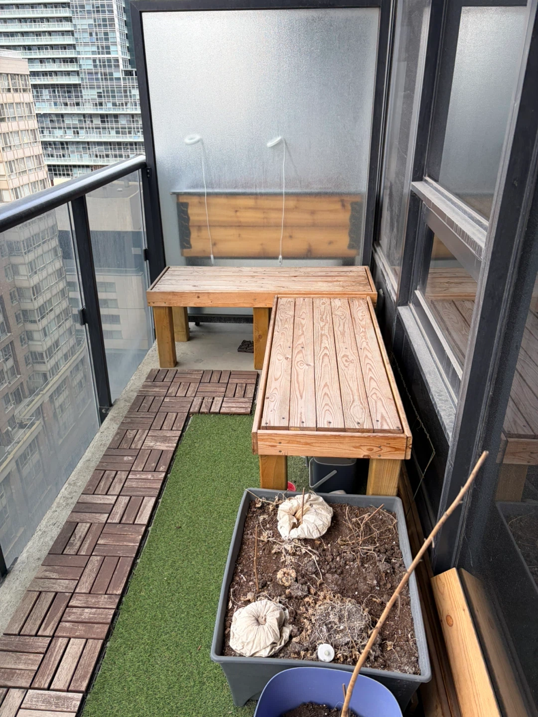 2 homemade outdoor benches - photo 2