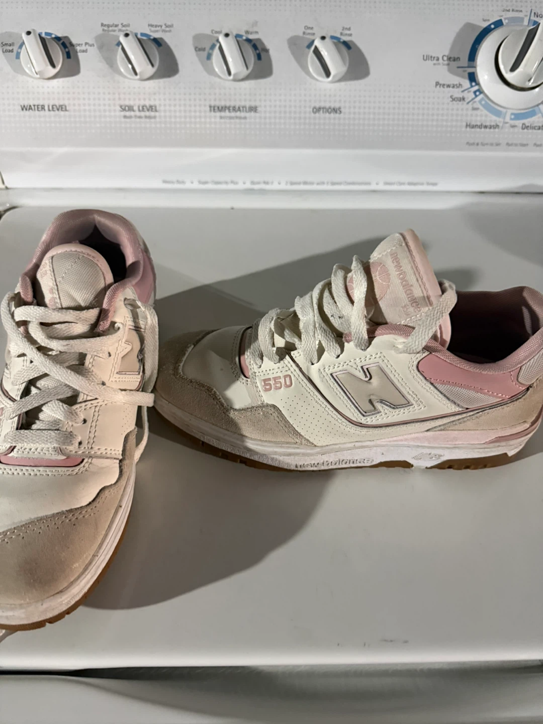 New Balance 550 Sneakers White Pink Size 6.5 Women's - photo 2