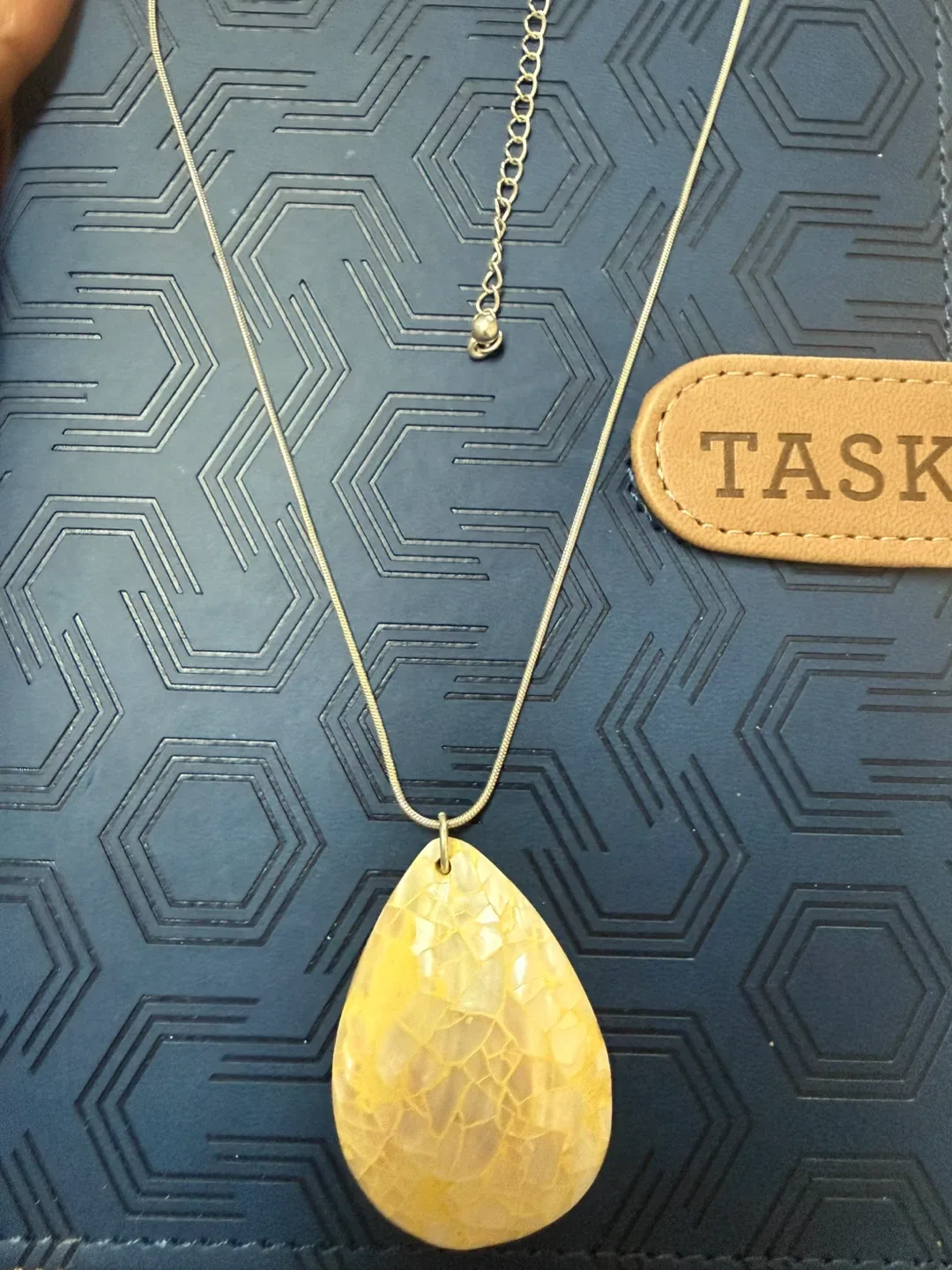 Teardrop Mother of Pearl Pendant Necklace