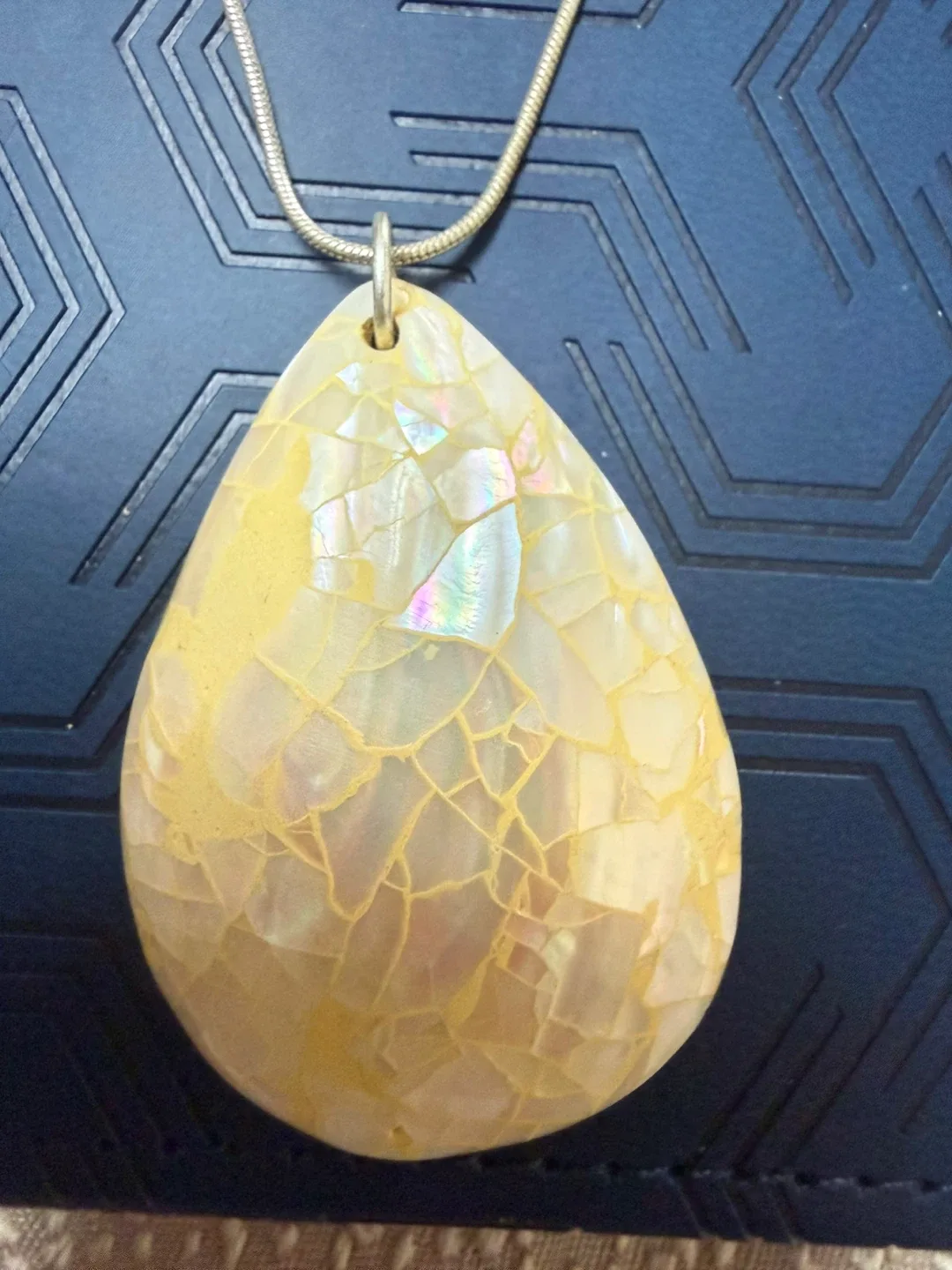 Teardrop Mother of Pearl Pendant Necklace - photo 2