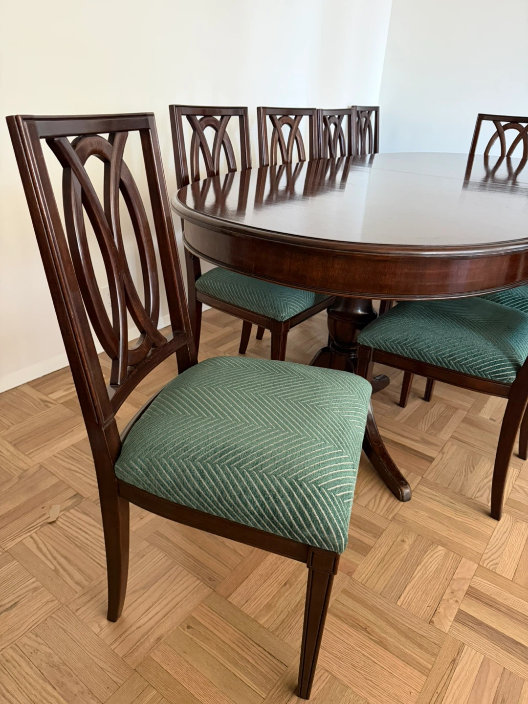 Brazilian Handmade Extendable Table, 10 newly upholstered chairs - photo 2