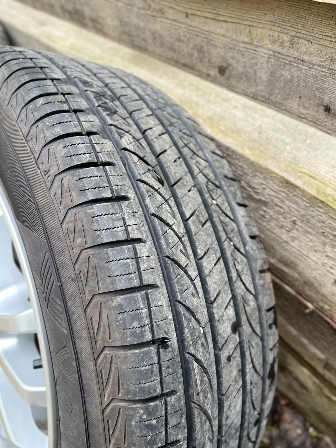 Used Tire on Silver Rim X 4 - photo 3