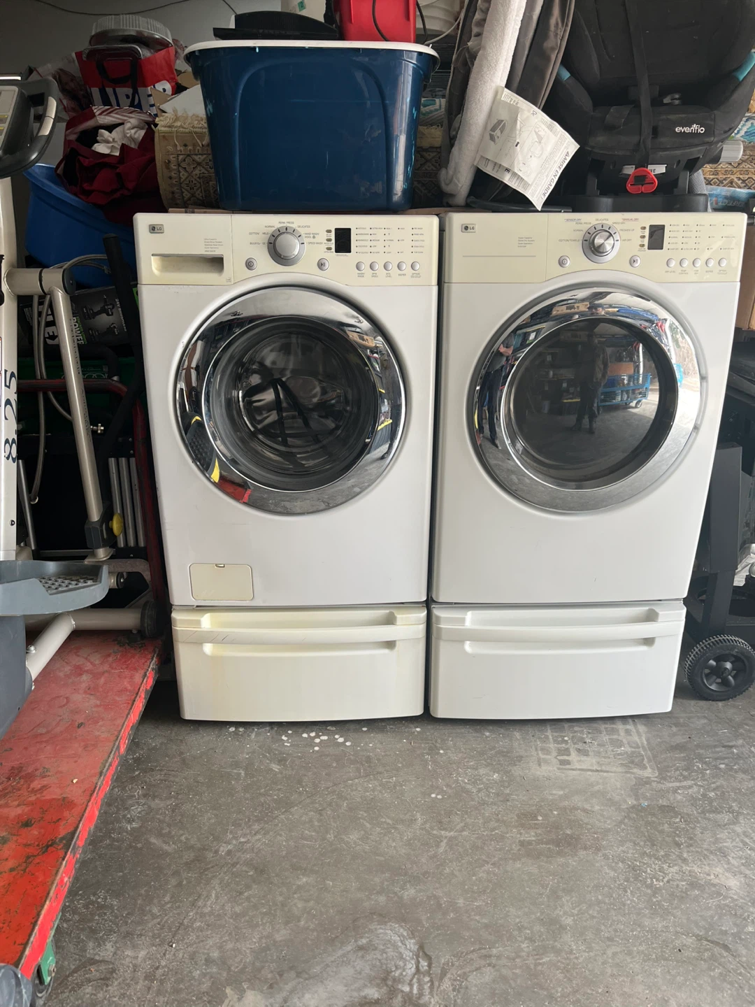 LG Front Load Washer and Dryer Set with Pedestals - photo 2