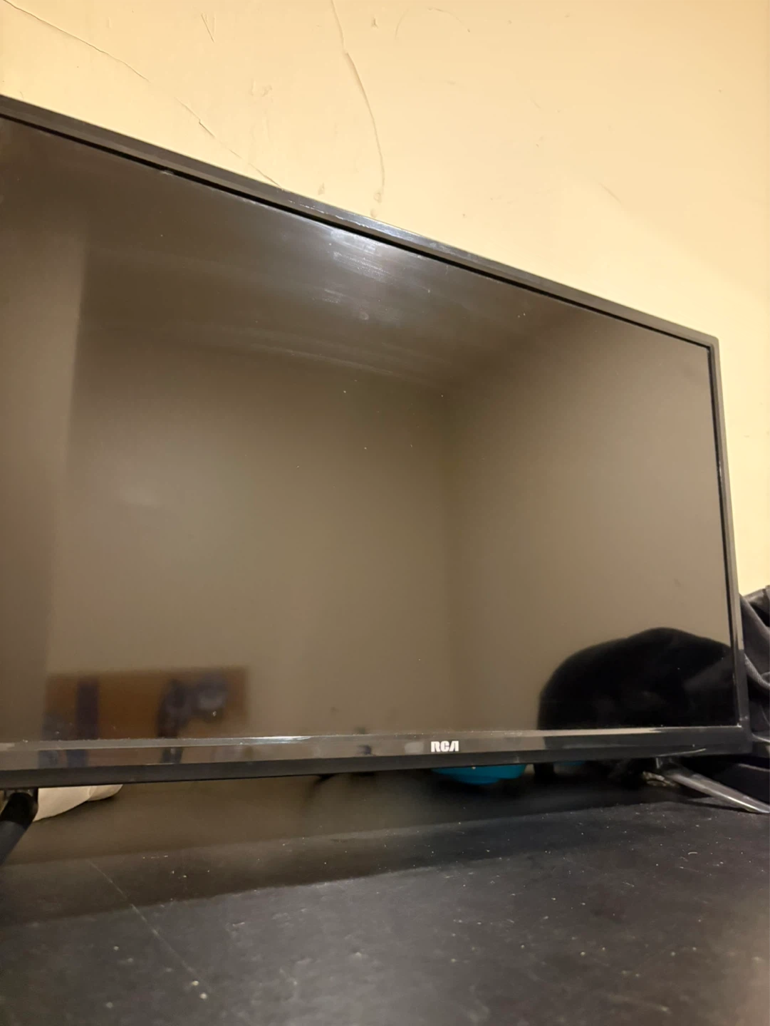 RCA 26 inch TV - photo 3