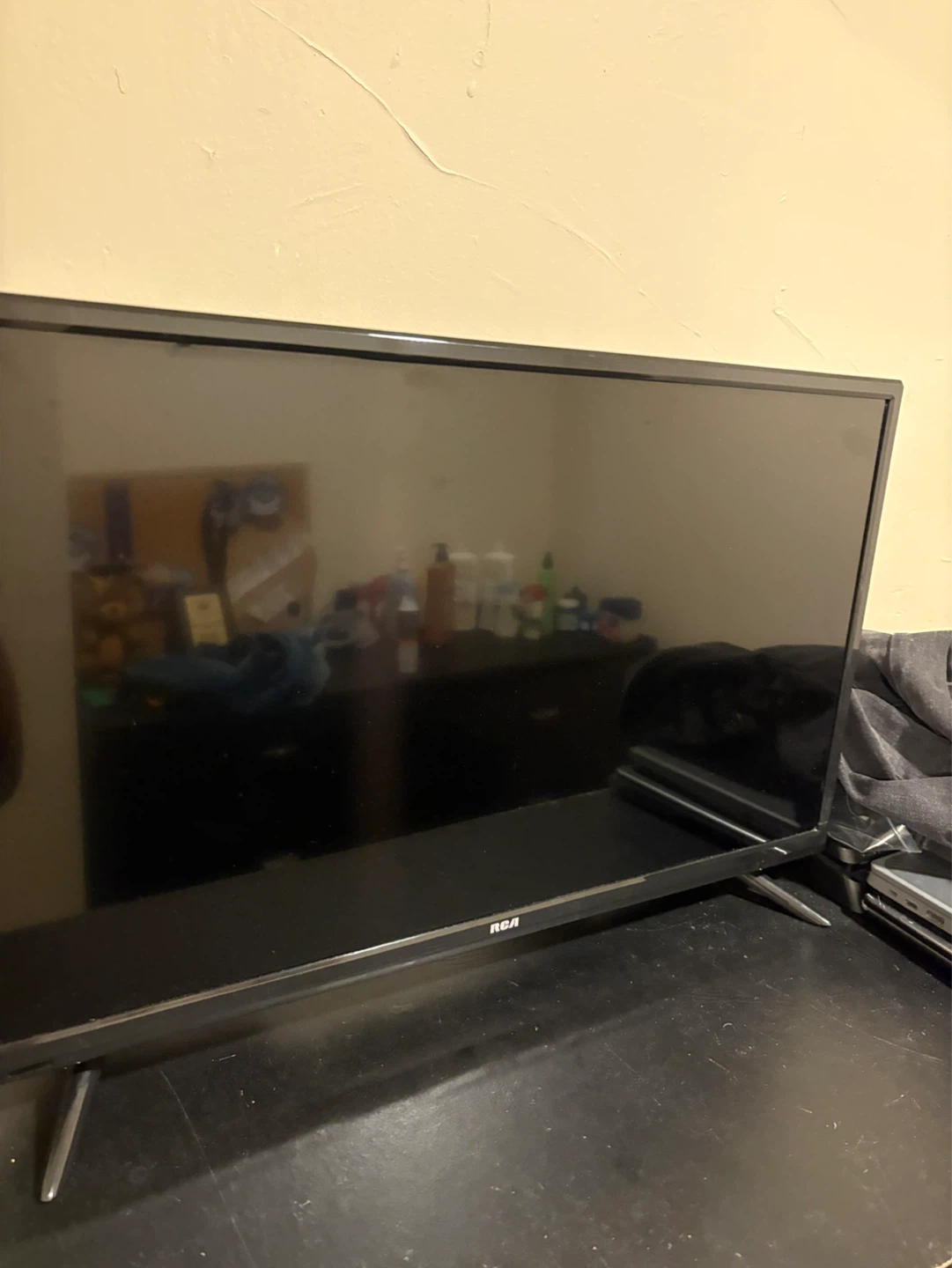 RCA 26 inch TV - photo 2