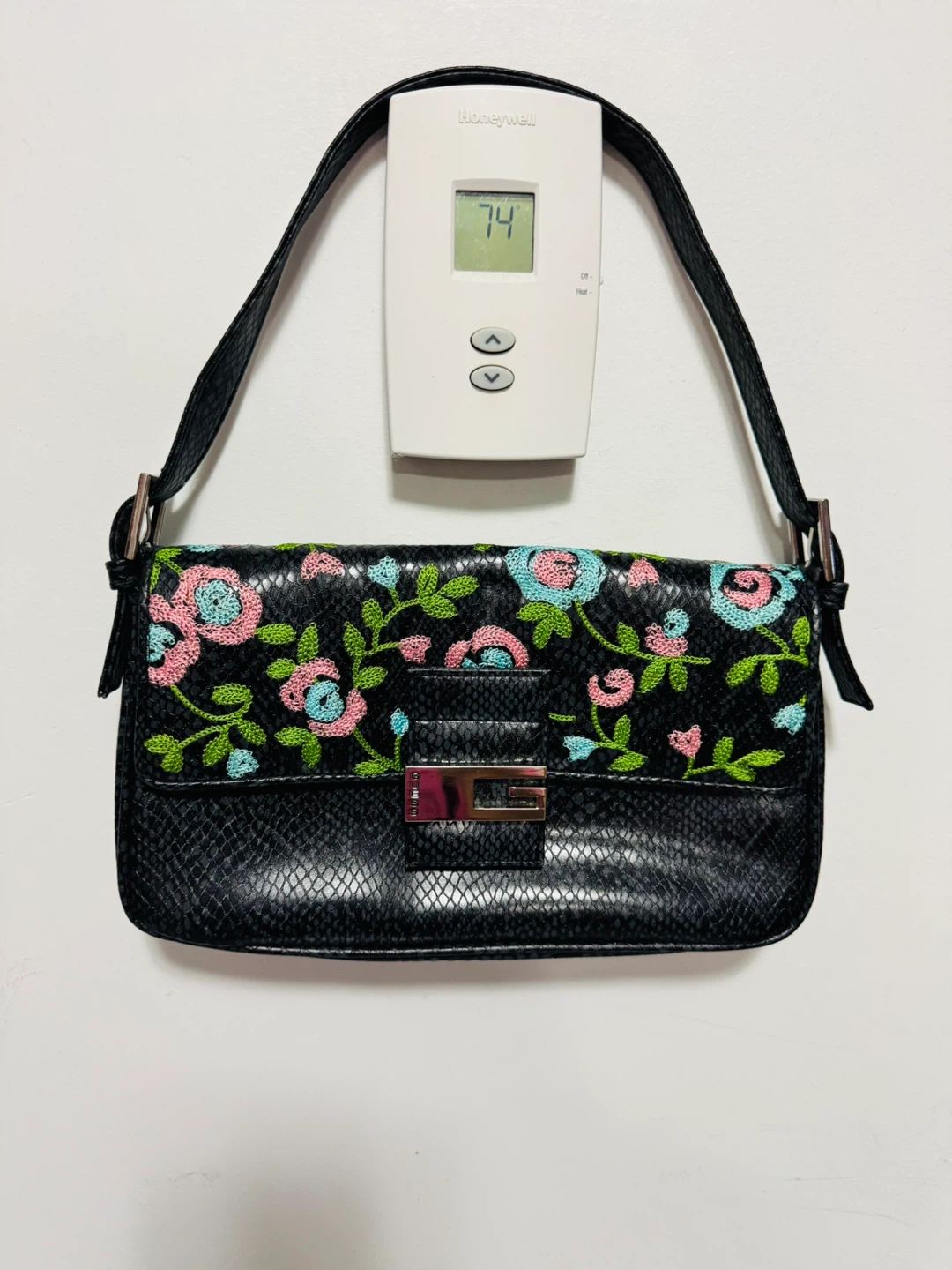 Vintage GUESS Black with floral embroidery & snakeskin bag