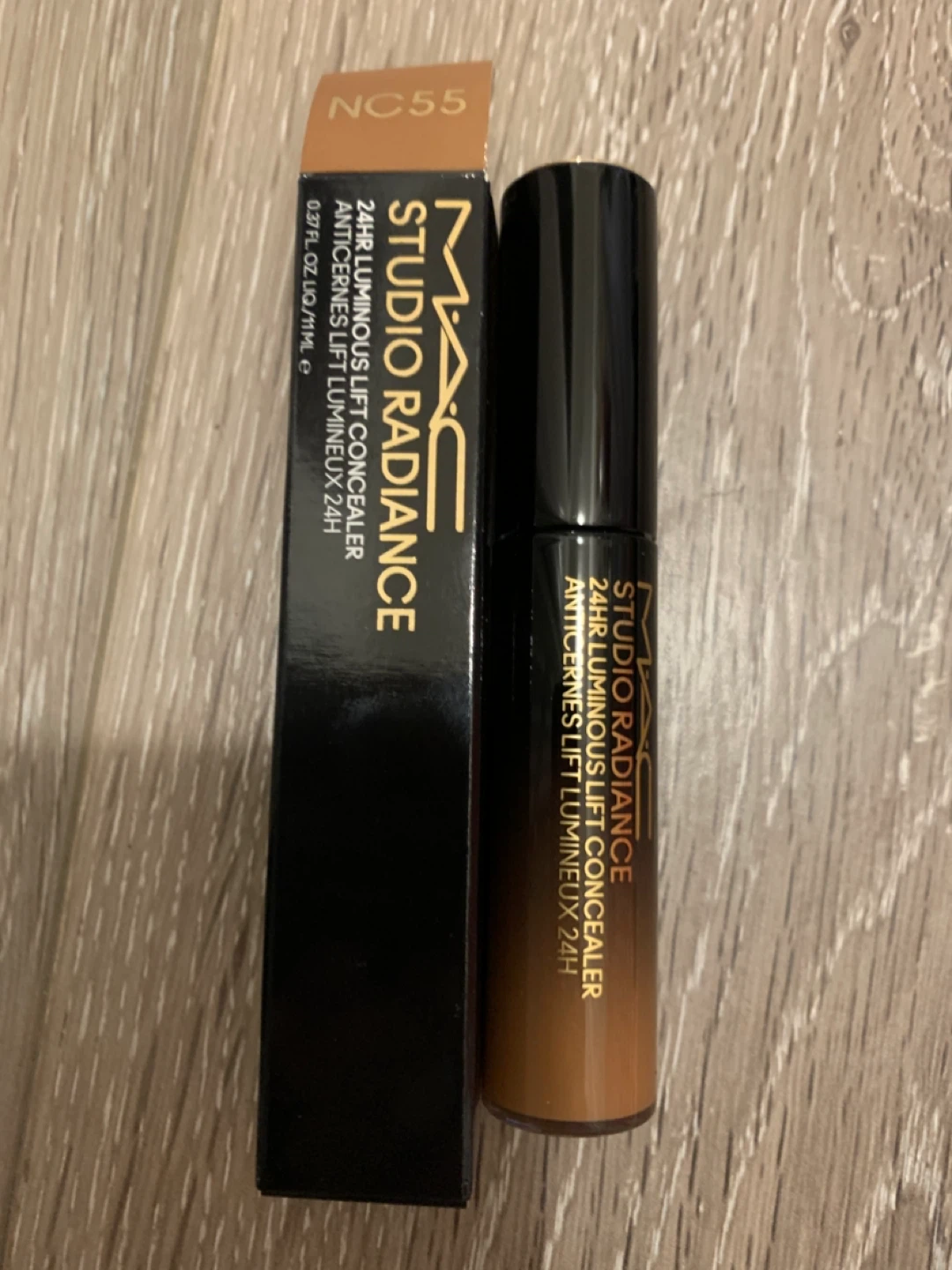 MAC Studio Radiance 24HR Luminous Lift Concealer NC55