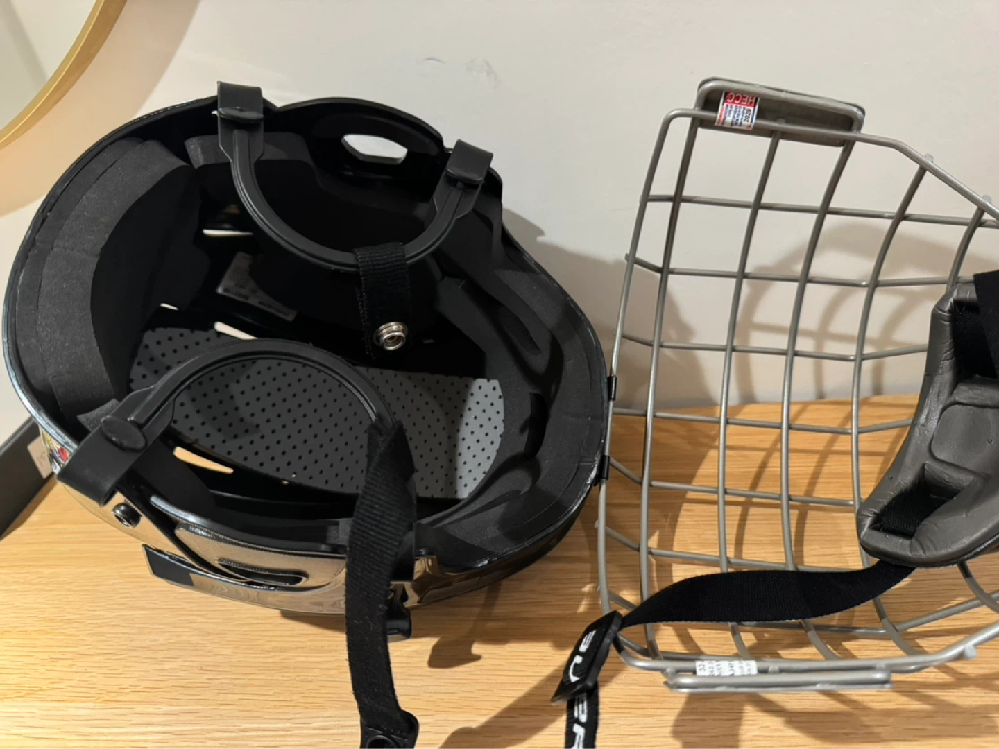 Bauer BHH2100S Hockey Helmet with Cage - photo 3