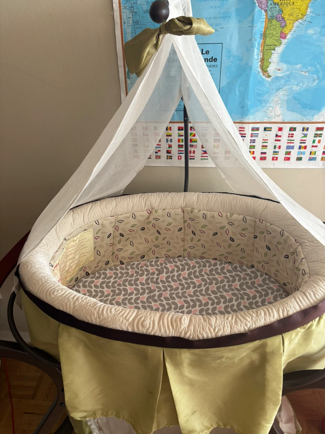 Fisher-Price Baby Bassinet - photo 3