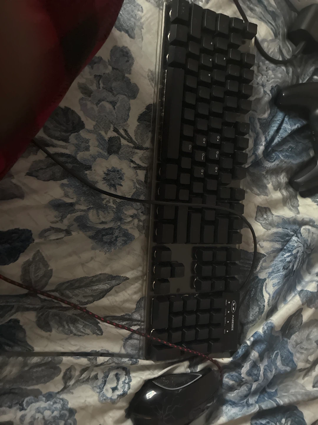 MageGee Mechanical Gaming Keyboard AND MOUSE PICKUP ONLY!!