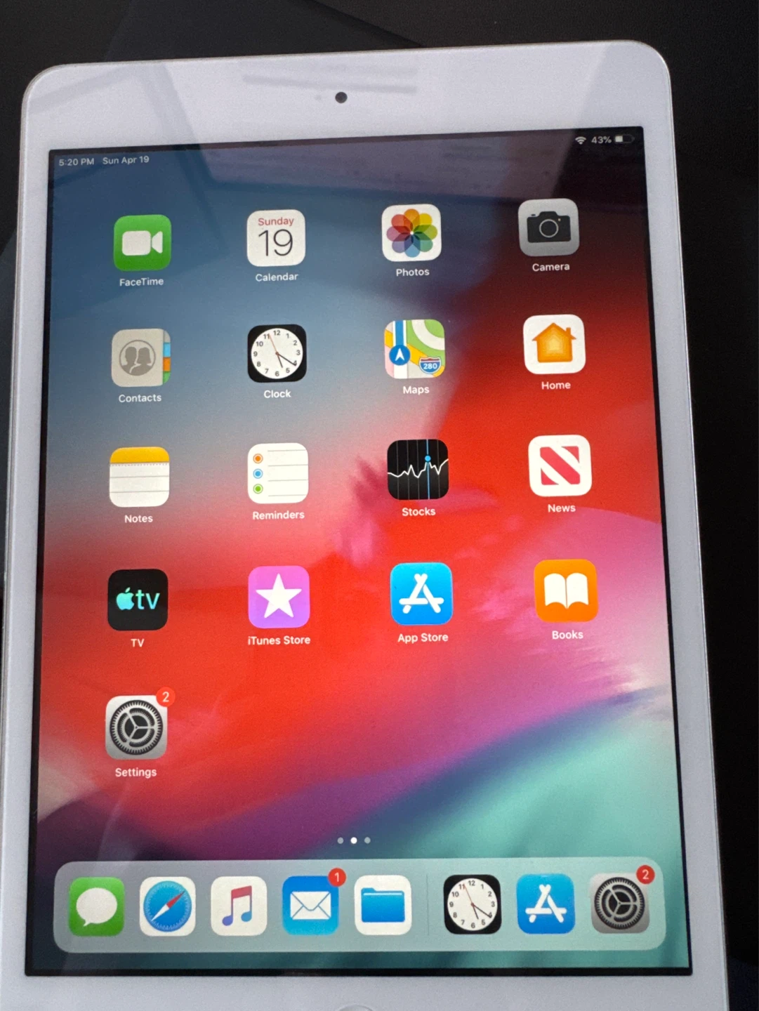 Apple iPad Mini 2 32 gb retina display.