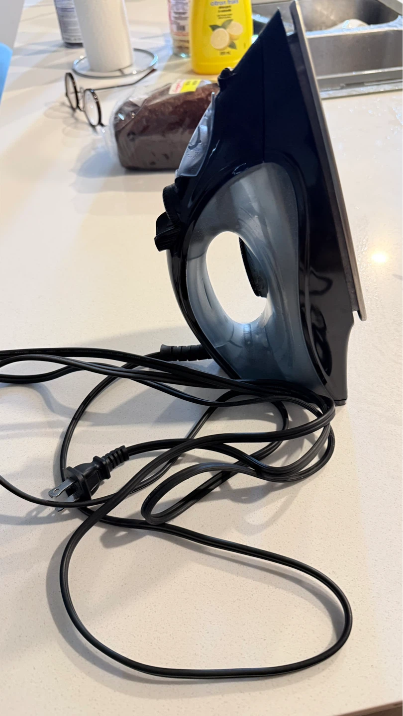 Proctor Silex Iron with Stainless Steel Soleplate