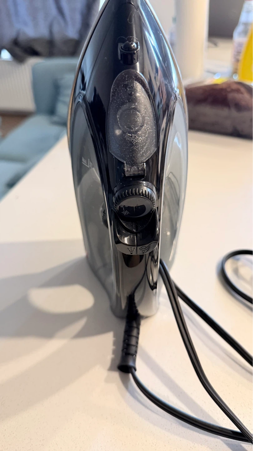 Proctor Silex Iron with Stainless Steel Soleplate - photo 3