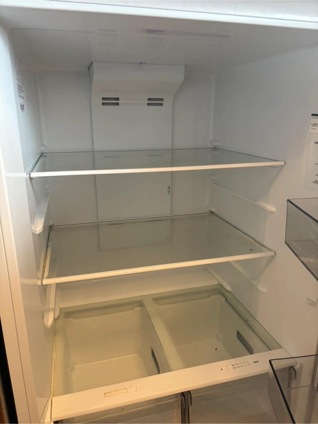 White Top Freezer Refrigerator - photo 2