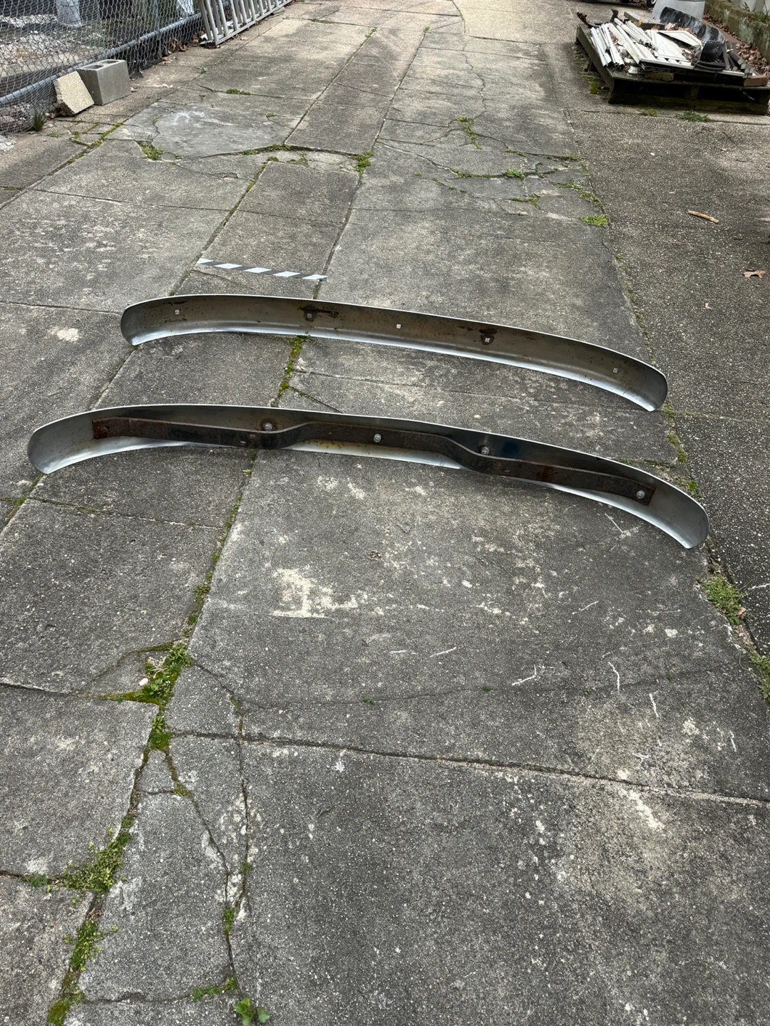 Chevy GMC 1947-1955 chrome front bumpers - photo 3