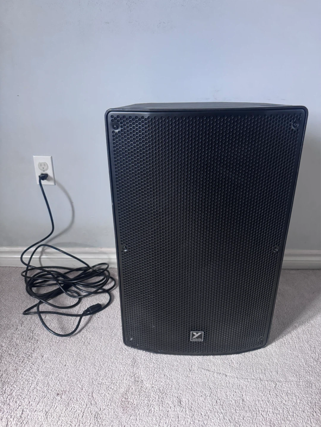 Yokrville YXL15P 15 Inch Sub Powered Speaker