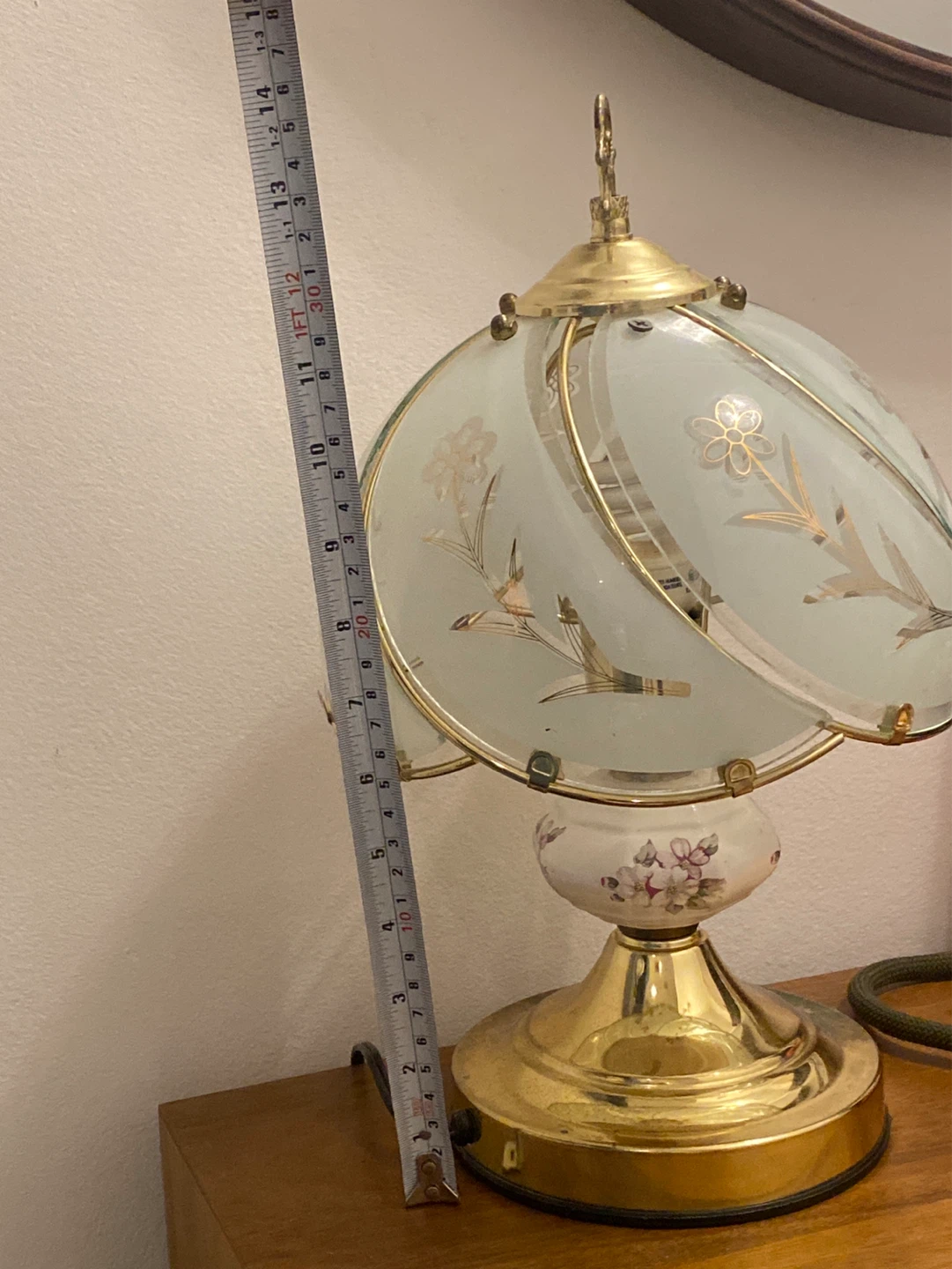 Vintage 80s/90s Table Touch Lamp with Floral Detail - photo 5
