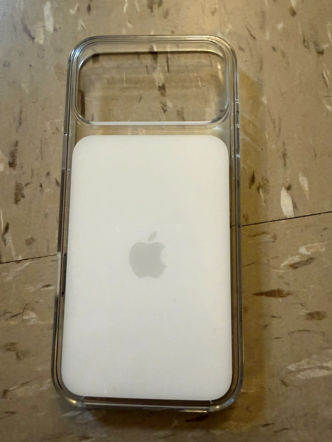 Apple Clear Case with MagSafe for iPhone 17 Pro max