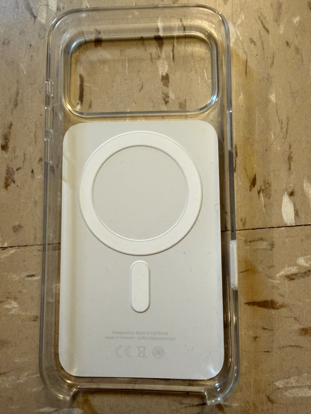 Apple Clear Case with MagSafe for iPhone 17 Pro max - photo 2