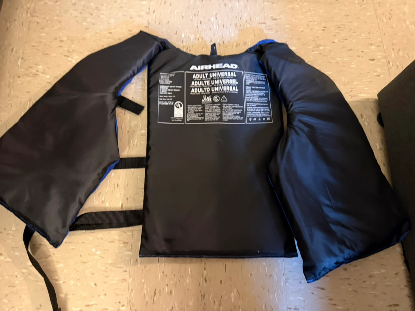 Airhead Adult Universal Life Vest - photo 3