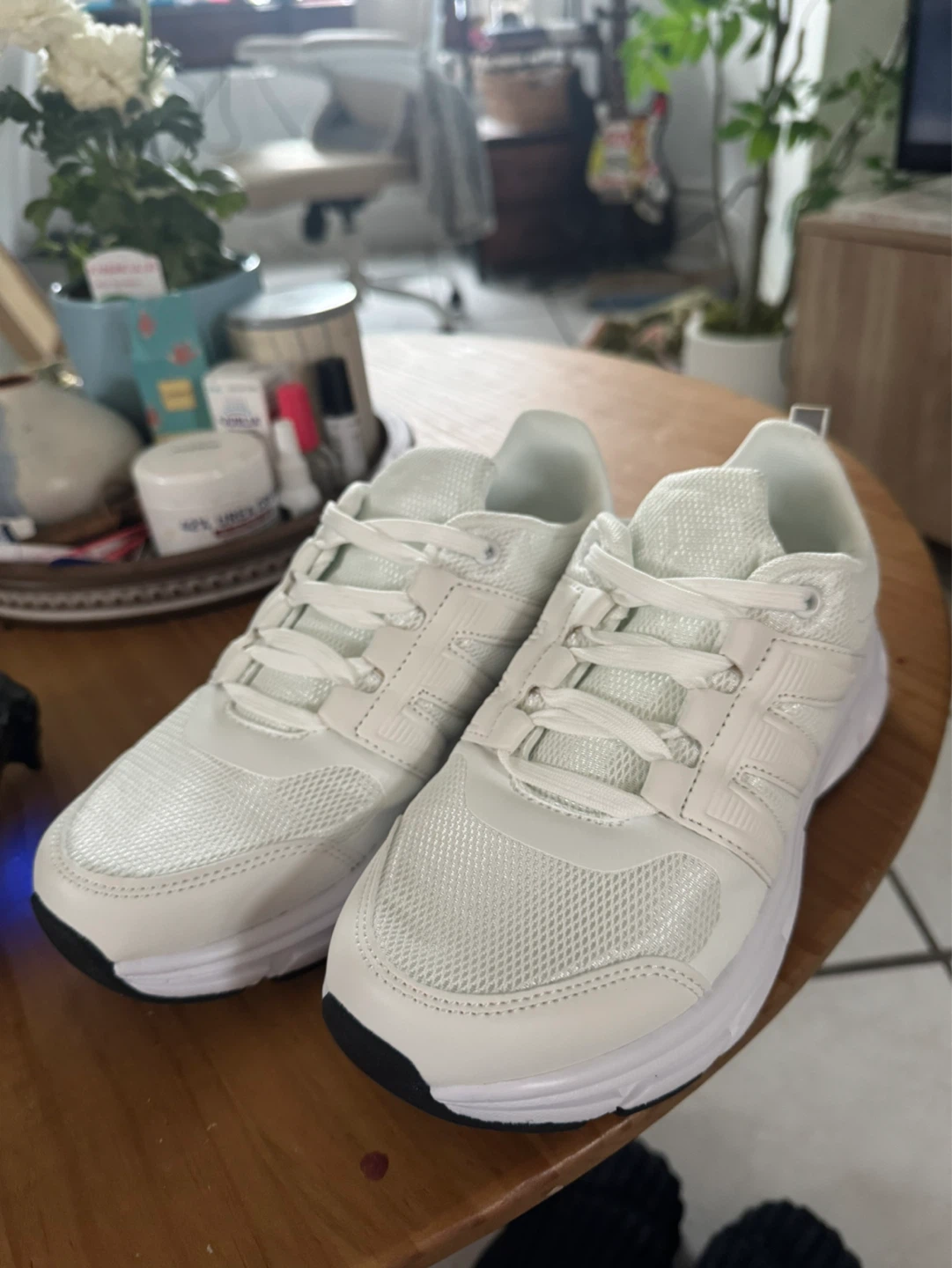 White Running Shoes (W 7.5)