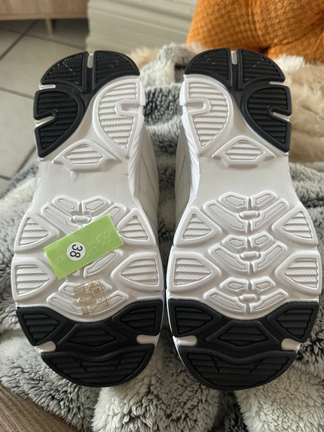 White Running Shoes (W 7.5) - photo 4
