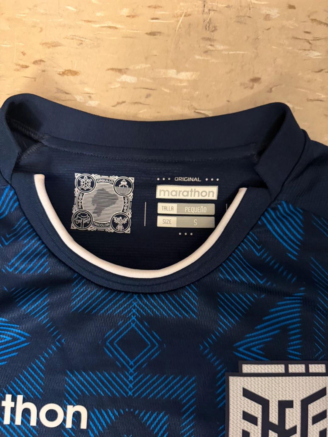 Marathon Ecuador Soccer Jersey Size S - photo 3