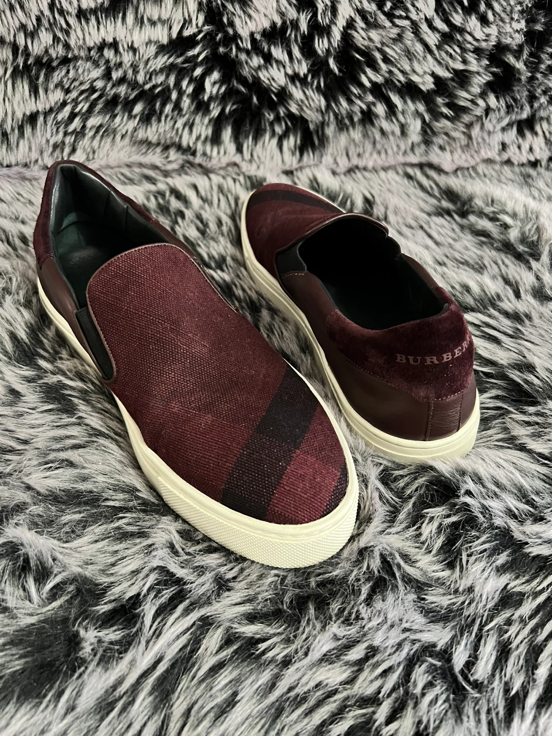 Burberry Slip-On Sneakers. Size 42 US - photo 4