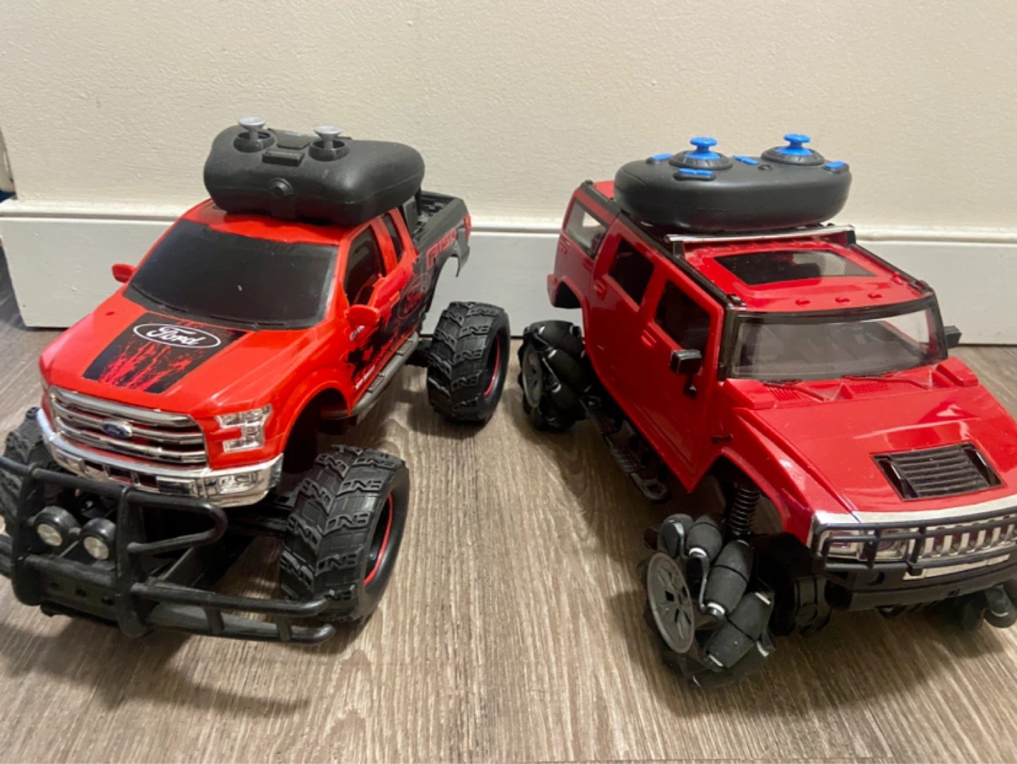 2 Remote Control Monster Trucks - Ford F-150 & Hummer