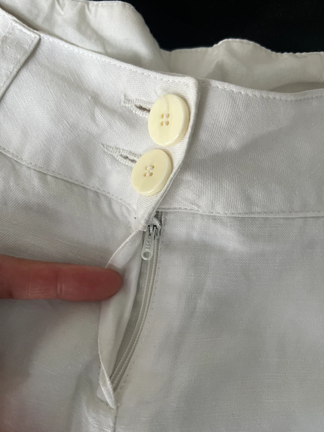 White Shorts Size S - photo 3