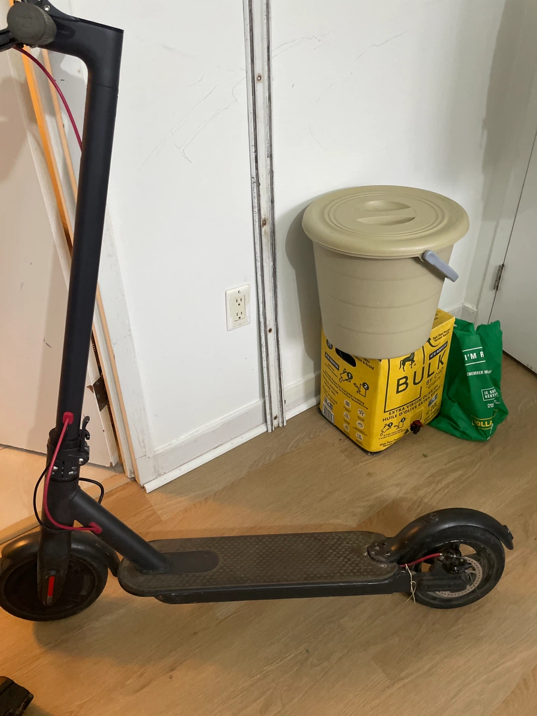 Xiaomi Mi Electric Scooter