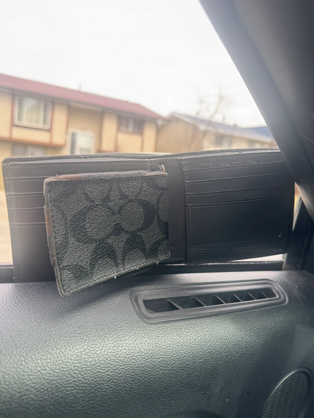 Coach KH89 Bifold Wallet - photo 2