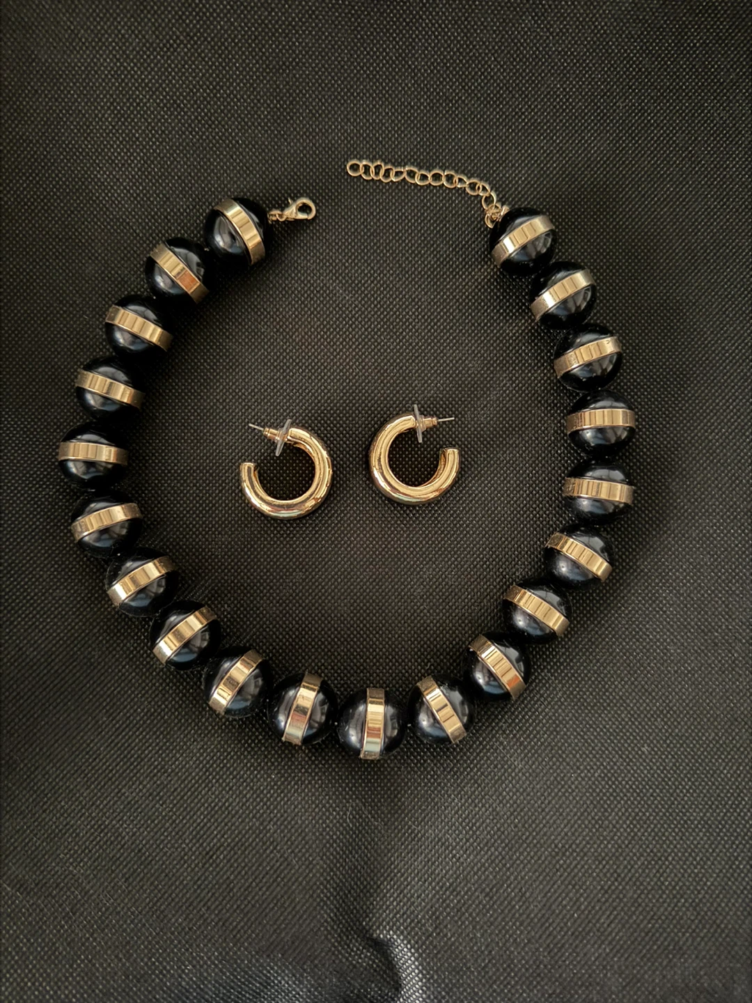 Black and Gold Beaded Necklace and Hoop Earrings Set - photo 2