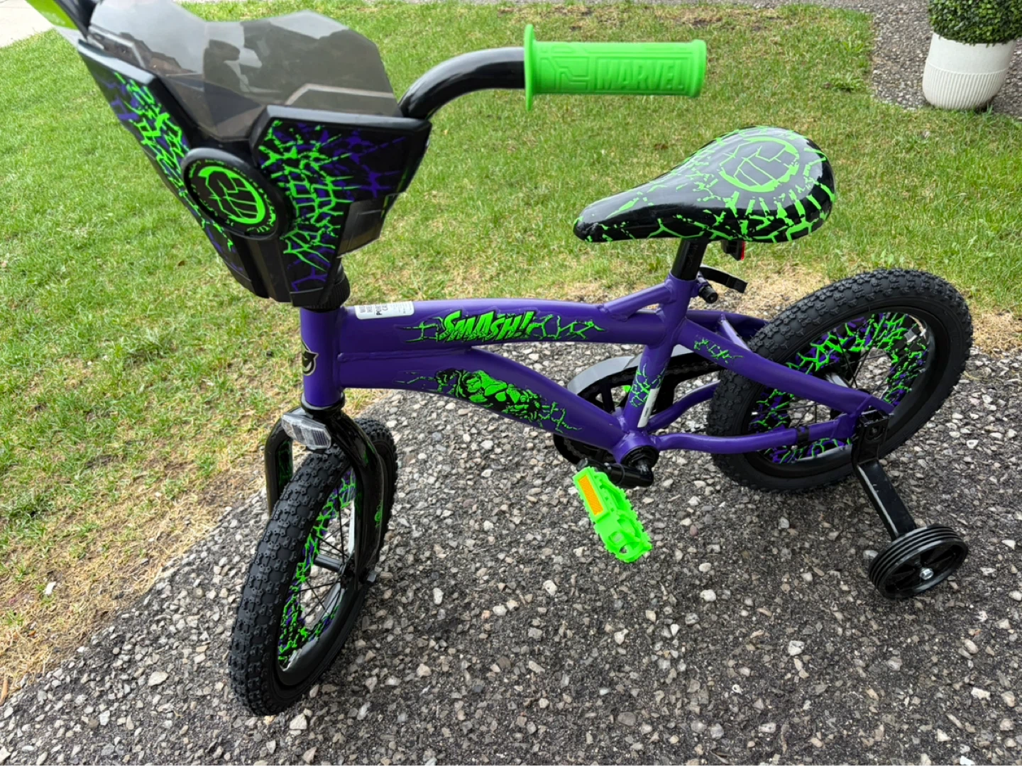 Marvel Hulk Smash Kids Bike
