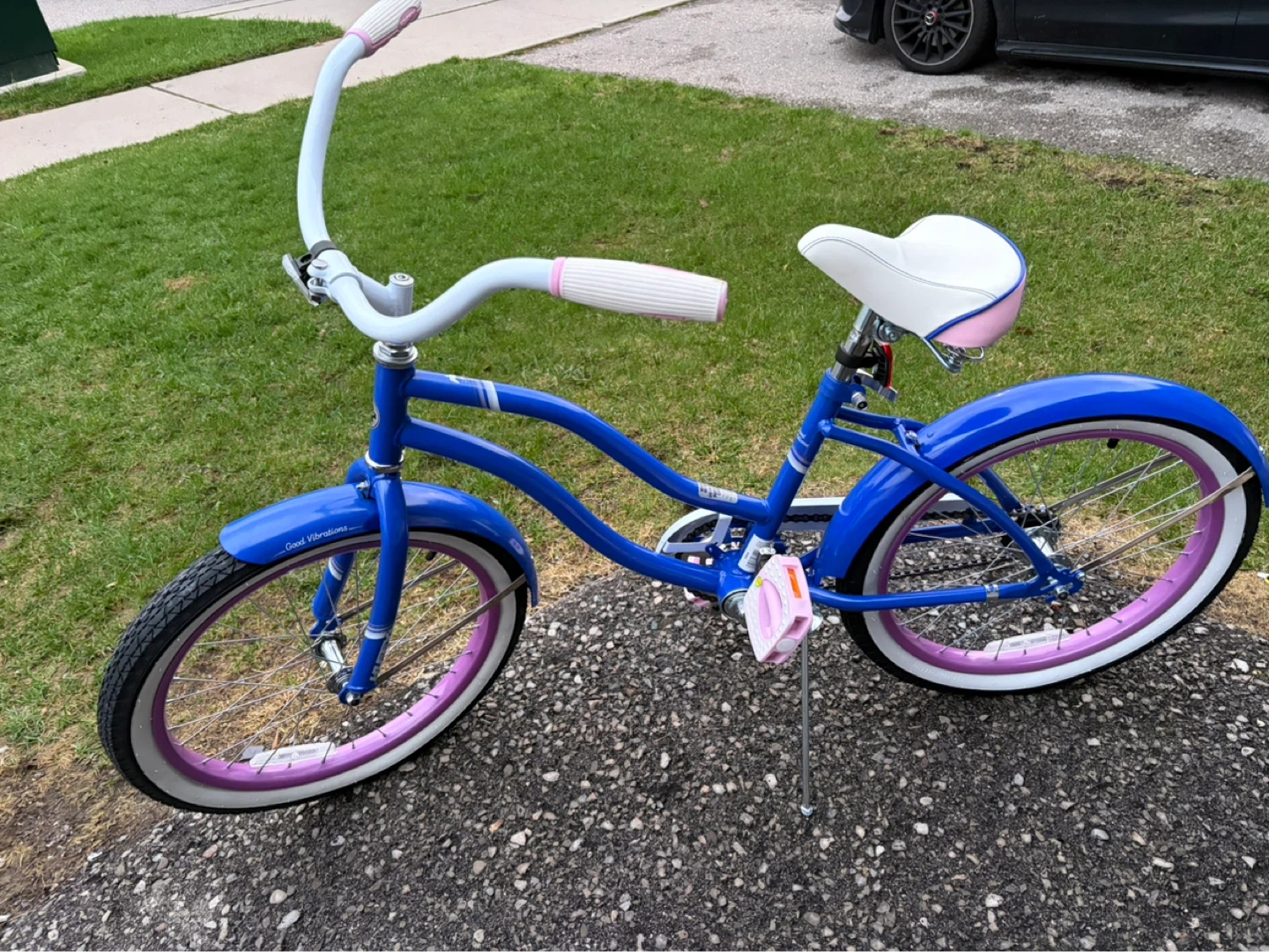 Blue Huffy Cruiser Bike