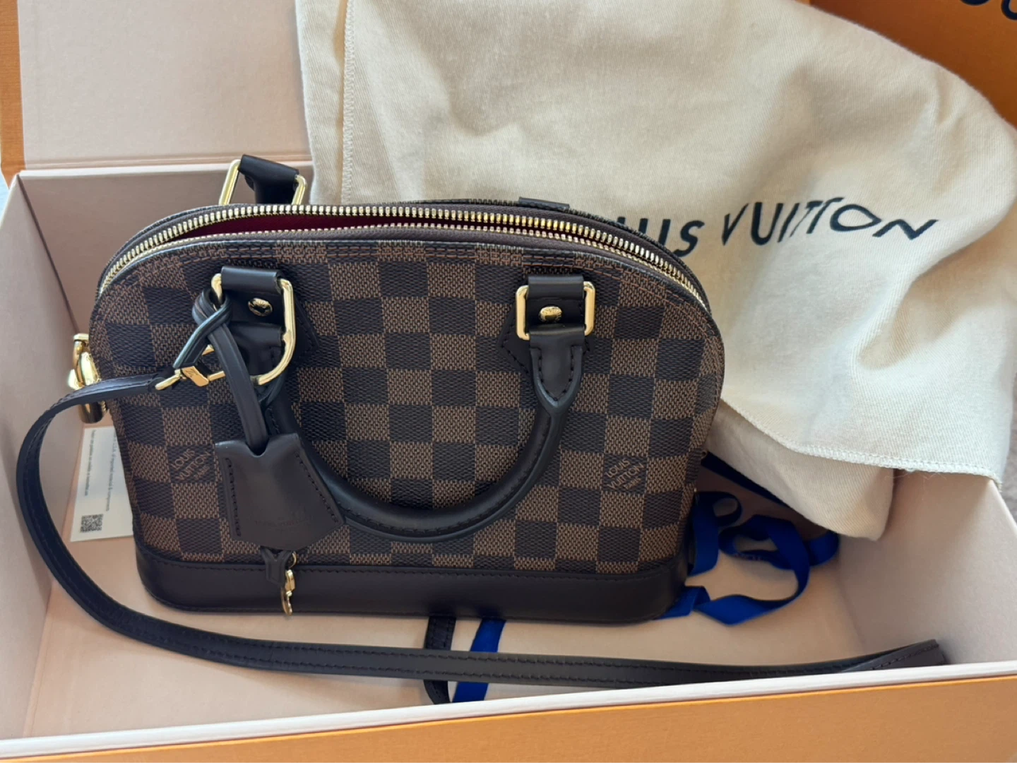 Louis Vuitton Alma BB Damier Ebene Handbag - photo 3