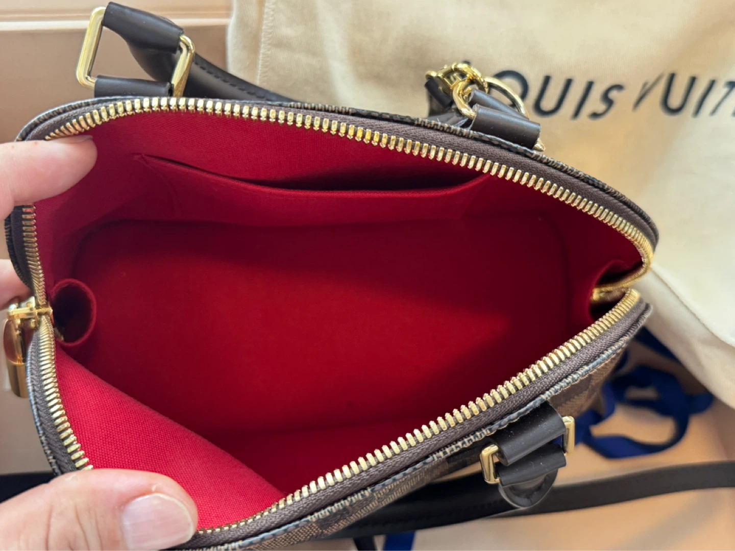 Louis Vuitton Alma BB Damier Ebene Handbag - photo 2