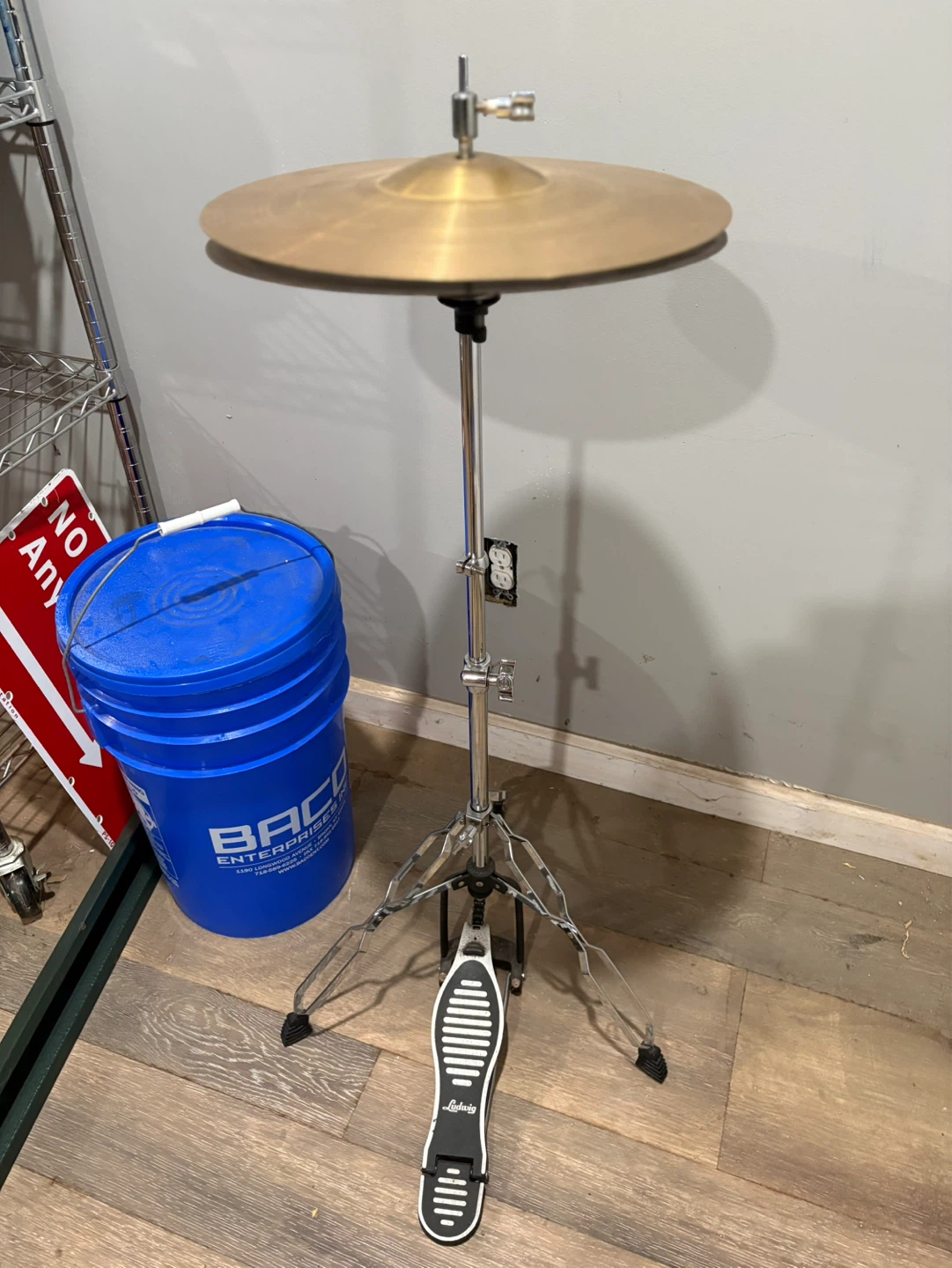 Ludwig Drum Set with Cymbals and Hardware - photo 2