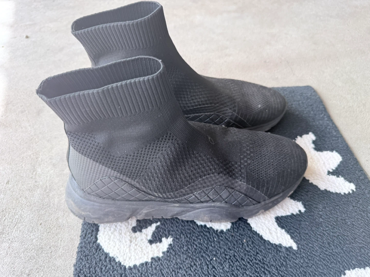 Black ALDO Sock Shoes - photo 3