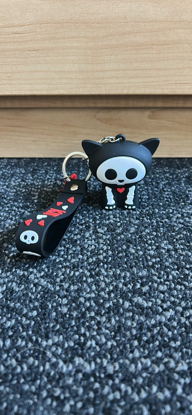 Skelanimal keychain - photo 2