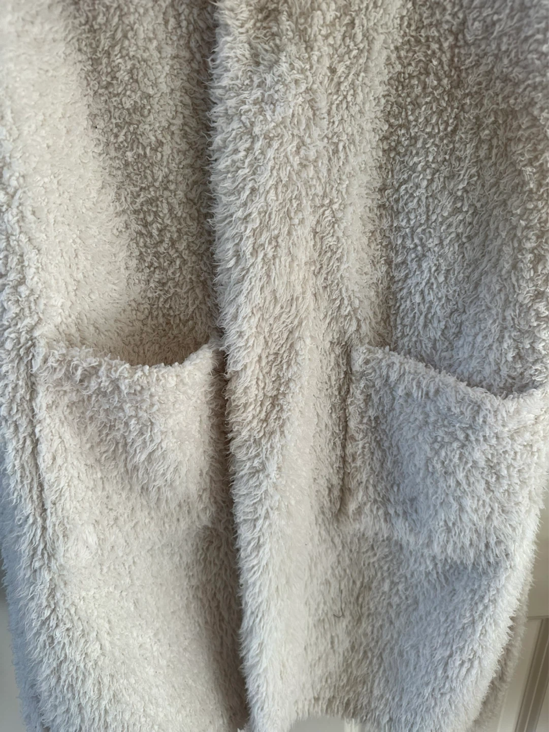 Cat & Jack Cream Fleece Robe with Hood - Size M (8) - photo 4