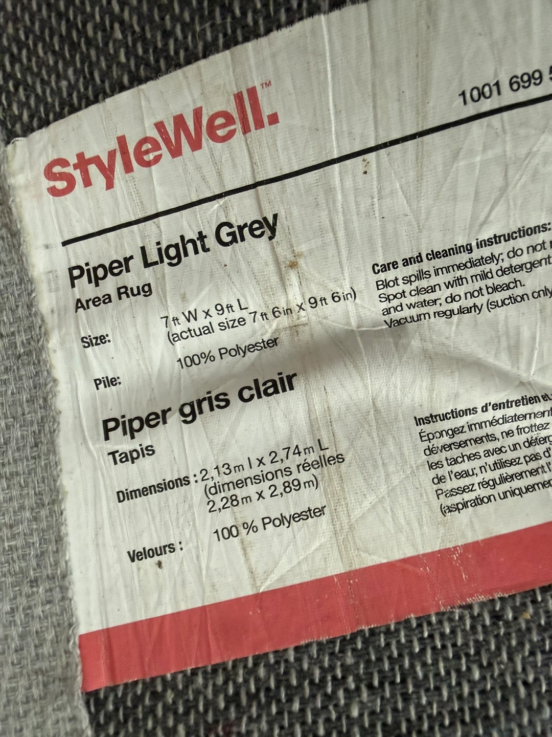 Soft, Light Grey Area Rug 7ft W x 9ft L $75 - photo 4