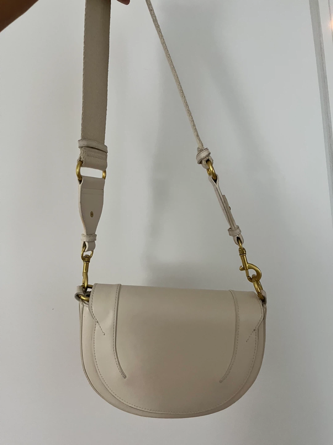 Zara White Faux Leather Saddle Bag - photo 2